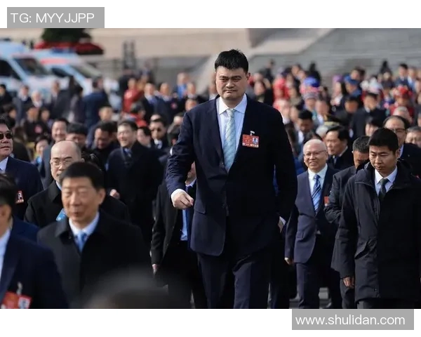 姚明与小老婆的情感故事揭秘背后的真相与生活点滴