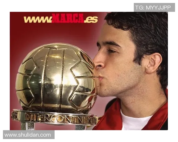 足球明星纪念品戒指的魅力与收藏价值探秘